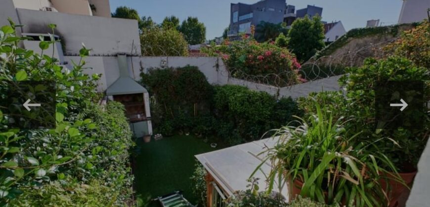Hermoso Triplex residencial de 5 ambientes con jardín y parrilla