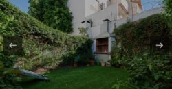 Hermoso Triplex residencial de 5 ambientes con jardín y parrilla