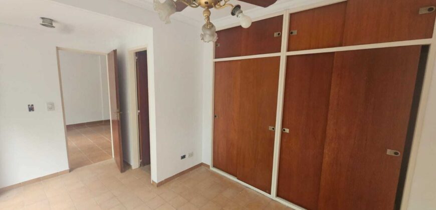 Oportunidad PH 2 ambientes al frente en venta Sin expensas – Villa Urquiza (límite Coghlan)