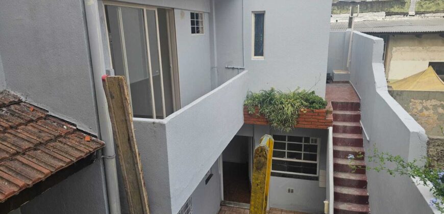 Oportunidad PH 2 ambientes al frente en venta Sin expensas – Villa Urquiza (límite Coghlan)