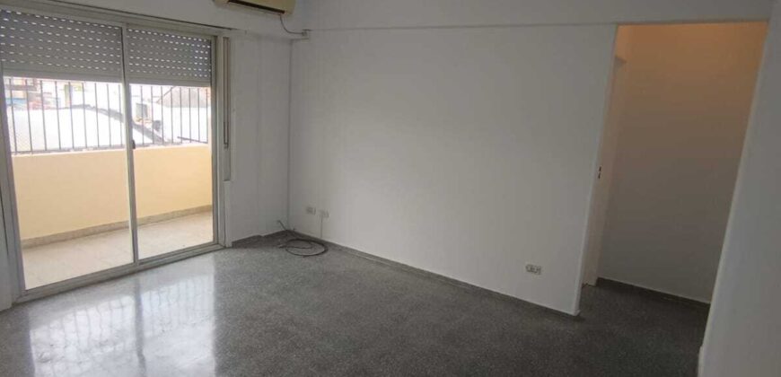 Alquiler – Av. Balbín – Departamento 2 ambientes – Zona Coghlan, CABA
